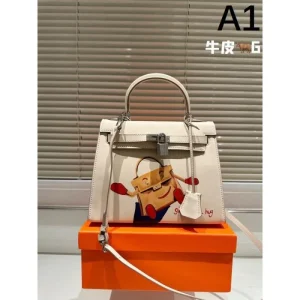 すっきりしたシルエット 2026 トートバッグ HERMES エルメス 商品画像 1