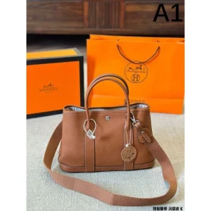 カジュアルさが強すぎる 2026 トートバッグ HERMES エルメス 商品画像 1