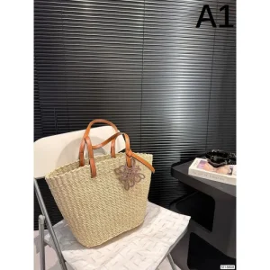 夏に欠かせないアイテム 2026 トートバッグ LOEWE ロエベ 商品画像 1