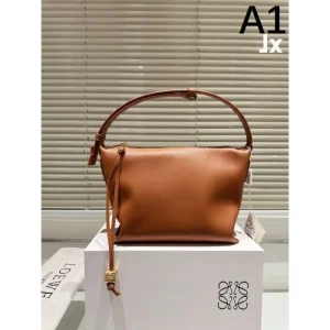 オシャレに見せられます 2026 トートバッグ LOEWE ロエベ 商品画像 1