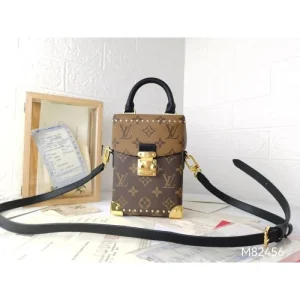 超必須アイテム 2026 トートバッグ LOUIS VUITTON ルイヴィトン 商品画像 1