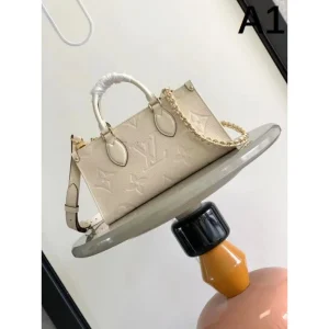 新作に一目惚れ 2026 トートバッグ LOUIS VUITTON ルイヴィトン 商品画像 1
