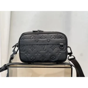 圧倒的な高級感 2026 ショルダーバッグ LOUIS VUITTON ルイヴィトン 商品画像 1