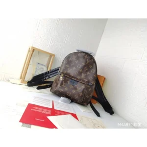 抜群な通気性 2026 バックパック LOUIS VUITTON ルイヴィトン 商品画像 1