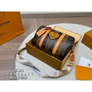 新品限定セール 2026 ショルダーバッグ LOUIS VUITTON ルイヴィトン 商品画像 1