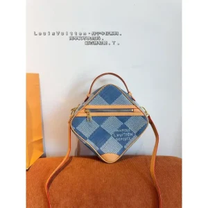 一枚でお洒落 2026 トートバッグ LOUIS VUITTON ルイヴィトン 商品画像 1