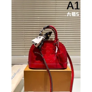 ロゴが美しい 2026 トートバッグ LOUIS VUITTON ルイヴィトン 商品画像 1