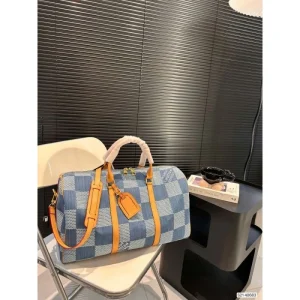 抜け感のある 2026 トラベルバッグ LOUIS VUITTON ルイヴィトン 商品画像 1