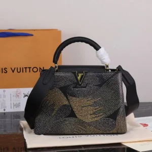 2026 おすすめコーデ LOUIS VUITTON ルイヴィトン トートバッグ 商品画像 1