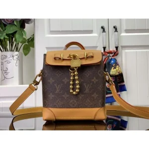 LOUIS VUITTON ルイヴィトン 2024FW 限定ギフトにも ショルダーバッグ 商品画像 1