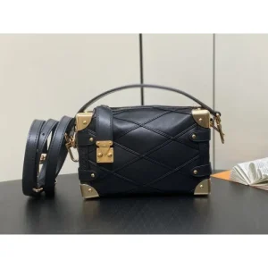 LOUIS VUITTON ルイヴィトン 2024FW 秋冬限定定番 トートバッグ 商品画像 1