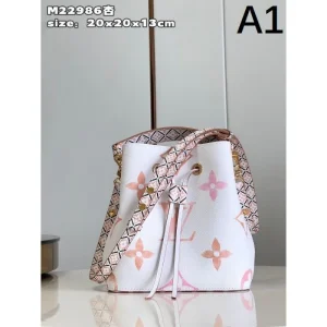 LOUIS VUITTON ルイヴィトン 2024FW 洗練デザイン トートバッグ 商品画像 1