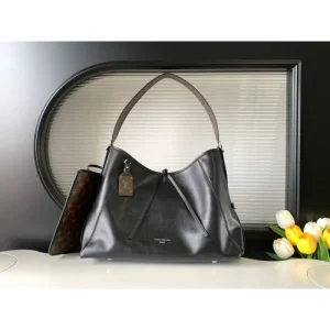 LOUIS VUITTON ルイヴィトン 2024FW 話題が沸騰中 トートバッグ 商品画像 1