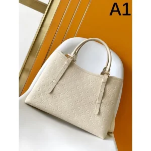 LOUIS VUITTON ルイヴィトン 2024FW 目が離せない トートバッグ 商品画像 1