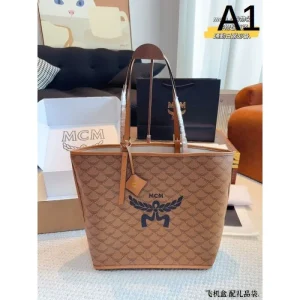 特に注目したい 2026 トートバッグ MCM エムシーエム 商品画像 1