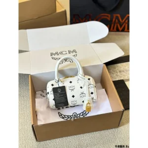 自分へのご褒美 2026 トートバッグ MCM エムシーエム 商品画像 1