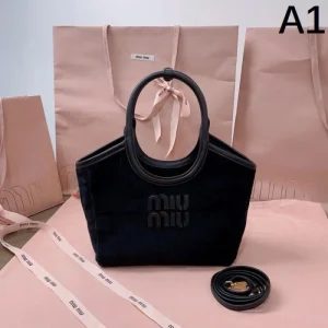 今年夏季1番 2026 トートバッグ MIU MIU ミュウミュウ 商品画像 1