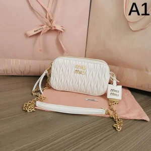 在庫あり即発 2026 ショルダーバッグ MIU MIU ミュウミュウ 商品画像 1