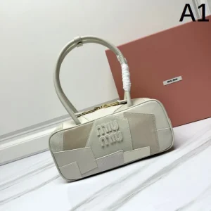 2026 モダンスタイル MIU MIU ミュウミュウ トートバッグ 商品画像 1