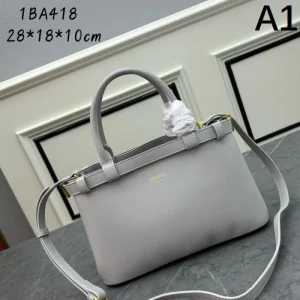 コスパ最強新作におすすめ 2026 トートバッグ PRADA プラダ 商品画像 1