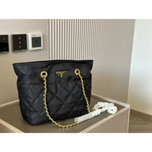 見逃せない注目夏季精品 2026 トートバッグ PRADA プラダ 商品画像 1