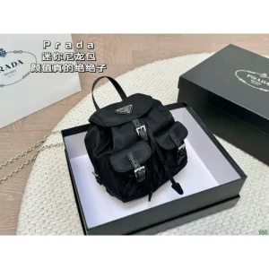 春夏新作完売雑誌掲載 2026 バックパック PRADA プラダ 商品画像 1