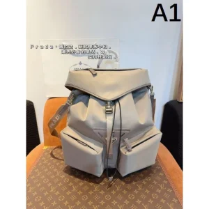 春夏入荷限定SALE価格 2026 バックパック PRADA プラダ 商品画像 1
