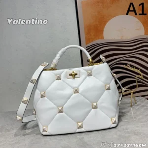 セールでお勧め 2026 トートバッグ VALENTINO ヴァレンティノ 商品画像 1
