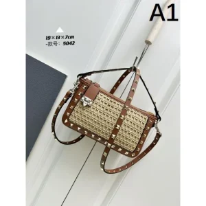 2026 超おすすめ VALENTINO ヴァレンティノ トートバッグ 商品画像 1
