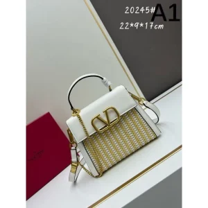 VALENTINO ヴァレンティノ 2024FW 今季新入荷 トートバッグ 商品画像 1
