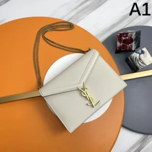 2026 着やすい色味 YSL イヴ サンローラン ショルダーバッグ 商品画像 1
