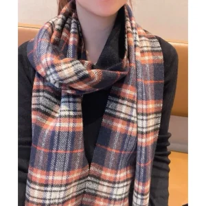 2024FW スカーフ BURBERRY バーバリー きれいめコーデに変身 商品画像 1