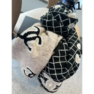 2024FW スカーフ CHANEL シャネル さりげないおしゃれを楽しめ 商品画像 1