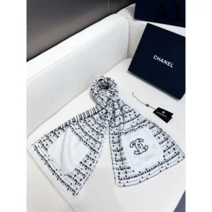 2024FW スカーフ CHANEL シャネル 主役になる個性的なアイテム 商品画像 1