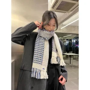 2024FW スカーフ CHANEL シャネル 普段使いにぴったりのデザイン 商品画像 1