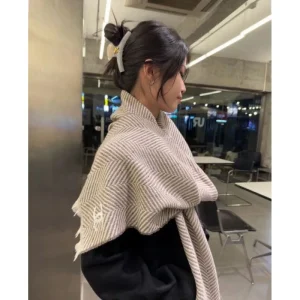2024FW スカーフ CHANEL シャネル 秋冬に使えるおすすめトップス 商品画像 1