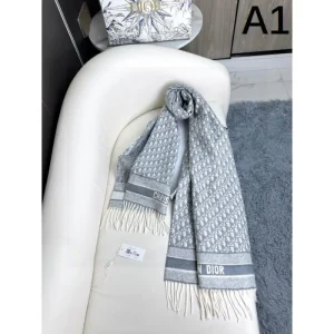 2024FW スカーフ DIOR ディオール いつも年末には完売しちゃう 商品画像 1
