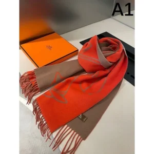 2024FW スカーフ HERMES エルメス 新作エレガントに着こなす 商品画像 1