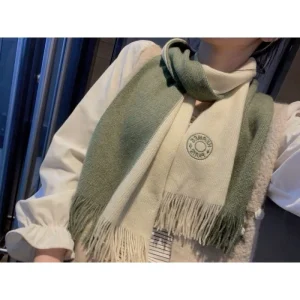 2024FW スカーフ HERMES エルメス オシャレスタイルは今季も 商品画像 1