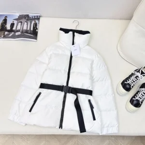 DIOR ディオール レディース 用ダウンジャケット 2024FW TOPセラー賞受賞！ 商品画像 1