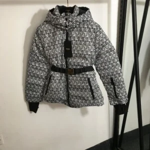 FENDI フェンデイ 綿入れ 2024FW 愛用者多数になる冬季新作 商品画像 1