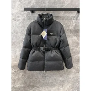 PRADA プラダ ダウンジャケット 2024FW VIPセールで奇跡 商品画像 1