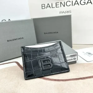 BALENCIAGA バレンシアガ 2026 超必須アイテム カードケース 商品画像 1