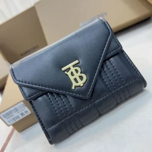 BURBERRY バーバリー 2026 大人っぽい雰囲気 三つ折り財布 商品画像 1