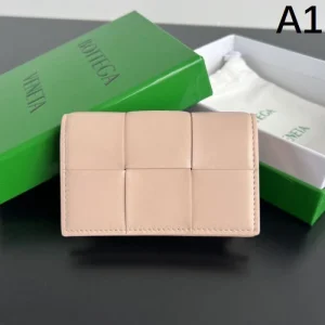 BOTTEGA VENETA ボッテガヴェネタ 2024FW 一番売れている 長財布 商品画像 1