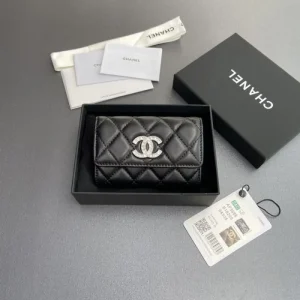 CHANEL シャネル 2026 遊び心が溢れるアイテム カードケース 商品画像 1