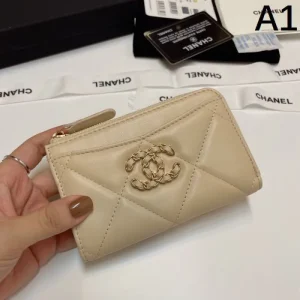 CHANEL シャネル 2026 夏に欠かせないアイテム カードケース 商品画像 1