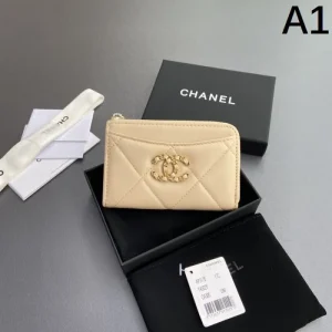 CHANEL シャネル 2024FW 最新ファッションのポイント カードケース 商品画像 1