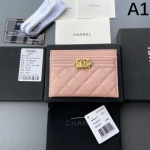 CHANEL シャネル 2024FW 目を引くーデザインが特徴的 カードケース 商品画像 1