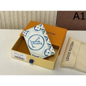 LOUIS VUITTON ルイヴィトン 2026 高度なデザイン カードケース 商品画像 1